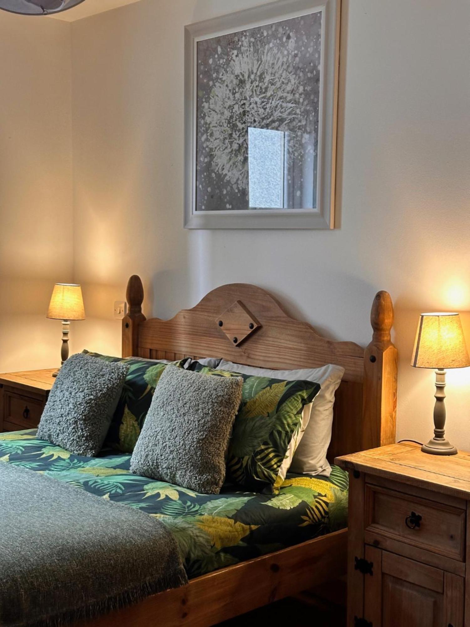City Centre Apartment Next To Bus And Train Station Inverness Eksteriør billede