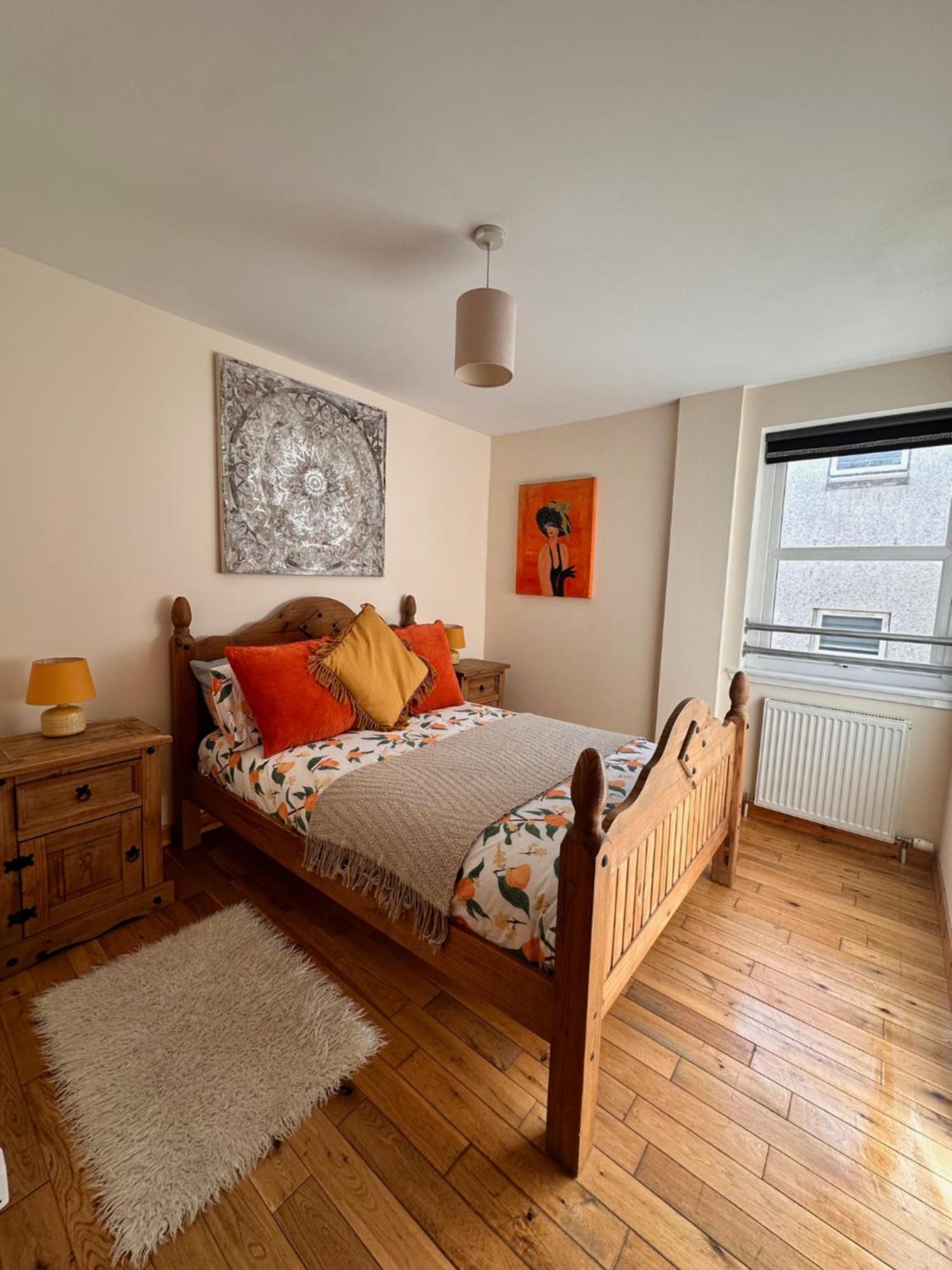 City Centre Apartment Next To Bus And Train Station Inverness Eksteriør billede
