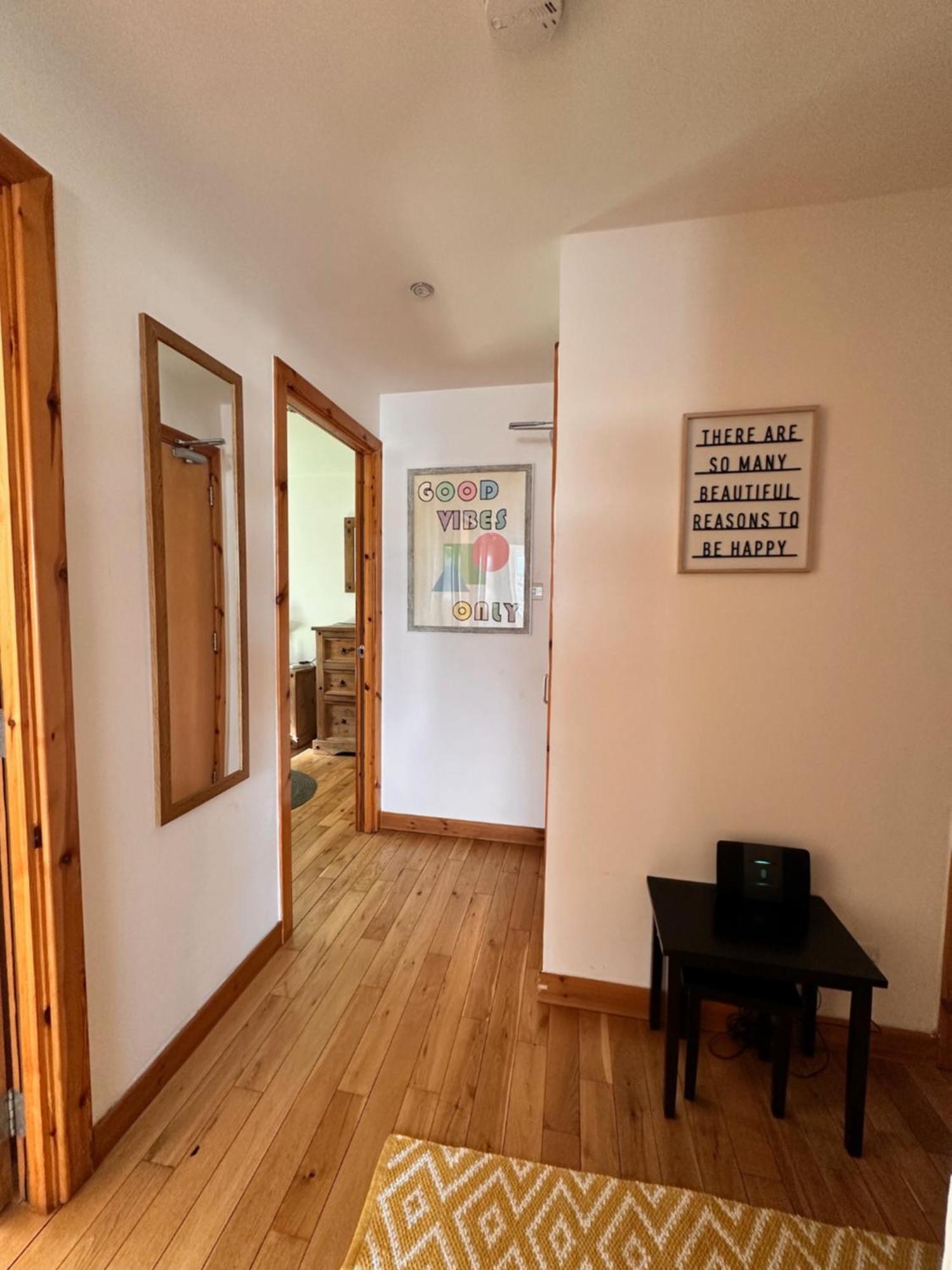 City Centre Apartment Next To Bus And Train Station Inverness Eksteriør billede